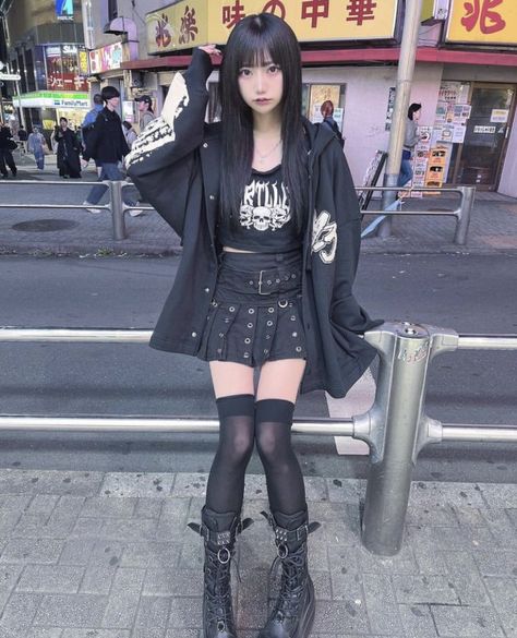 Harakuju Fashion, Goth Japanese Fashion, Harajuku Outfit, Kei Fashion, Harajuku Girls, Punk Outfits, Japanese Outfits, J Fashion, Alternative Outfits