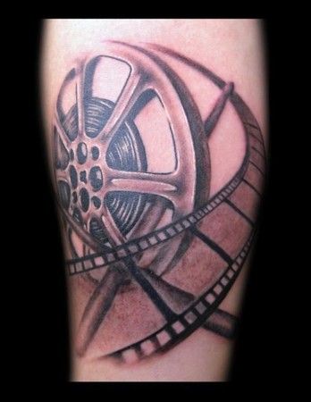 Cool Film Reel Camera Film Tattoo, Film Tattoo, Avengers Tattoo, Hawk Tattoo, Tattoo Music, Paradise Tattoo, Trendy Music, Movie Tattoo, Movie Tattoos