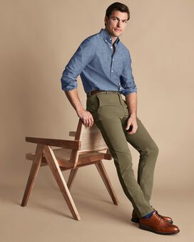 Ultimate Non-Iron Chinos - Olive Green Men's Chinos, Charles Tyrwhitt Shirt, Smart Casual Shirts, Polo Shirt Style, Smart Jackets, Mens Chino Pants, Collarless Shirt, Business Casual Shirts, Polo Shirt Colors