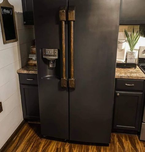 Painted Fridge, Black Refrigerator, Furniture Upcycle, Black Appliances, Samsung Refrigerator, Home Body, Shop Kitchen, Wood Handles, Painted Doors