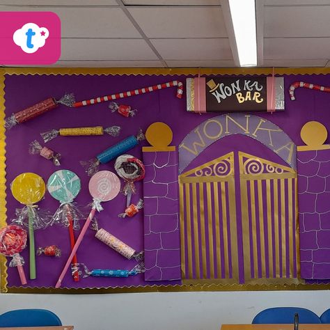 Charlie And The Chocolate Factory Crafts, Wonka Week, Display Wall Design, Halloween Door Decorations Classroom, Wonka Factory, Willy Wonka Factory, Chocolate Factory Party, Charlie Chocolate Factory, Wonka Chocolate Factory