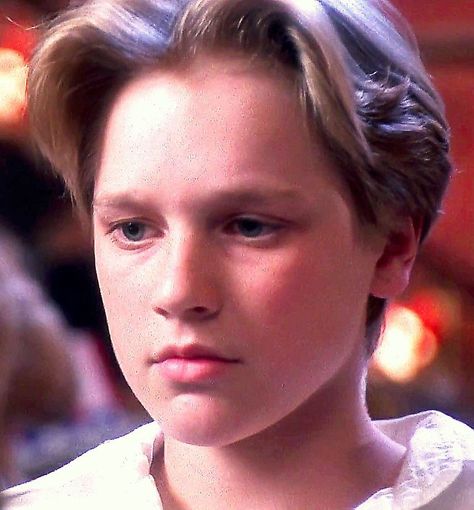 Casper Film, Casper 1995, Old Disney Channel Shows, 80’s Aesthetic, Devon Sawa, Casper Ghost, Boy Haircuts Long, Princess Diana Pictures, Casper The Friendly Ghost