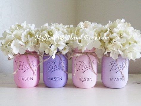 Party Harry Potter, Purple Mason Jars, Lila Party, Purple Birthday Party, Distressed Mason Jars, Baby Shower Purple, Trendy Baby Shower Ideas, Purple Birthday, Butterfly Baby Shower