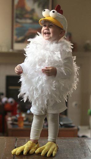 Chicken Costume Kids, Make A Halloween Costume, Farm Animal Costumes, Geek Outfit, Animal Costumes For Kids, Chicken Halloween, Chicken Costume, Tree Costume, Themed Costumes