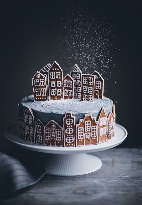 Gingerbread Village Cake - Call Me Cupcake Super Torte, Call Me Cupcake, Gingerbread Dough, Gingerbread Village, Winter Wedding Cake, Winter Cake, Gingerbread Cake, New Cake, Gingerbread Houses