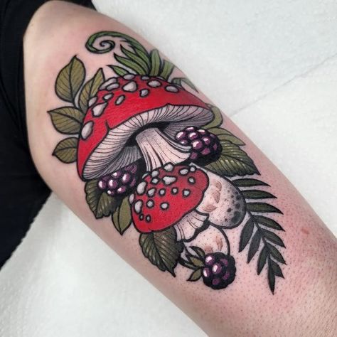 Alice Burke on Instagram: "Some mushies for the back of @steffdavies arm this morning! I LOVE tattooing mushrooms, and don't forget, my books are opening on the 5th of March! **hint hint** 👀 Done @highwater_gallery Spnsd by @butterluxe_uk Using #ghostcartridges" Mushroom Tattoo, Neotraditional Tattoo, Girl Arm Tattoos, Mushroom Tattoos, Wicked Tattoos, Tatuaje A Color, Botanical Tattoo, Tattoo Style Drawings, Baby Tattoos