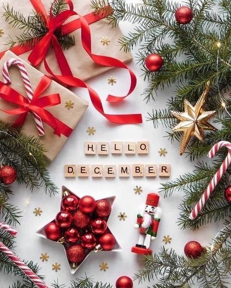 December Wreath, Hello December Images, Kersfees Idees, December Images, December Pictures, Neuer Monat, Christmas Aesthetics, Welcome December, Merry Christmas Wallpaper