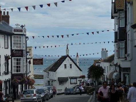 English Coastal Aesthetic, European Seaside Town, Lyme Regis Aesthetic, British Seaside House, Starting Over Aesthetic, Seaside Town Aesthetic, Seaside Aesthetic, English Seaside, Seaside Shops