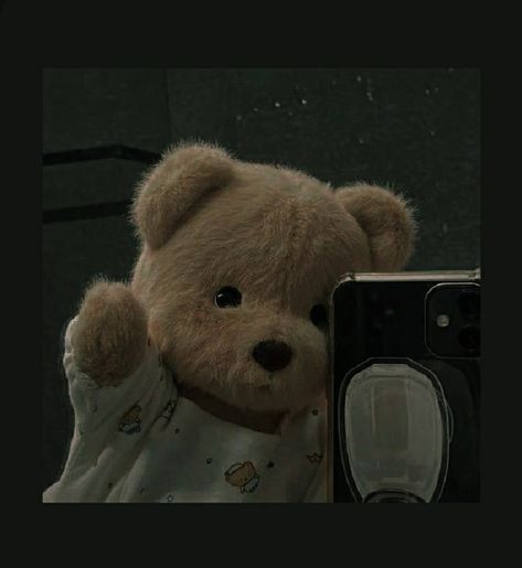 Dark Brown Teddy Bear, Aesthetic V Pictures, Cute Squishies, Brown Teddy Bear, Girl Sleeping, Tatty Teddy, Cute Simple Wallpapers, Pretty Wallpaper Iphone, Simple Wallpapers