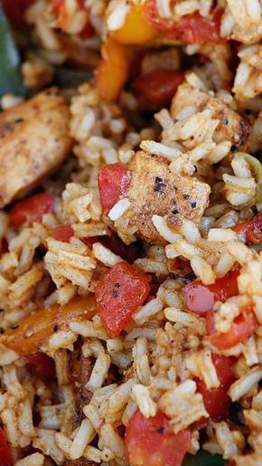 Easy Cajun Chicken & Rice Cajun Chicken Rice, Cajun Chicken And Rice, Chicken Rice Recipe, Easy Cajun, Chicken Rice Recipes, Easy Chicken And Rice, Cajun Cooking, Creole Recipes, Cajun Chicken