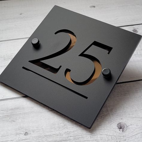 Modern House Number Ideas, Door Numbers Ideas, Number Plate Design, Mural Cafe, Door Number Sign, Hotel Sign, Modern House Numbers Sign, Entrance Signage, House Number Plates