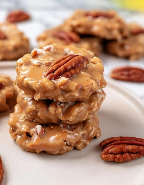 Recipes Pecan Praline Cookies, Praline Cookies, Coconut Pecan Cookies, Pecan Brownies, Pecan Praline, Dessert Platter, Coconut Pecan, Pecan Pralines, Cookie Spread