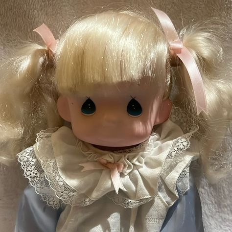 I am selling a Precious Moments doll. Precious Moments Dolls, Core Memory, Kawaii Stuff, Precious Moments, Pink Ribbon, Her Hair, White Dress, Braids, Blonde