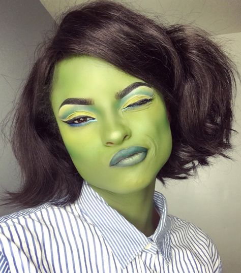 blackwomenincostume: “This makeup 😩♥️via @indikos ” Alien Face Paint, Nerd Costumes, Black Cosplayers, Alien Makeup, Makeup Tumblr, Halloween Coustumes, Face Paint Makeup, Avant Garde Makeup