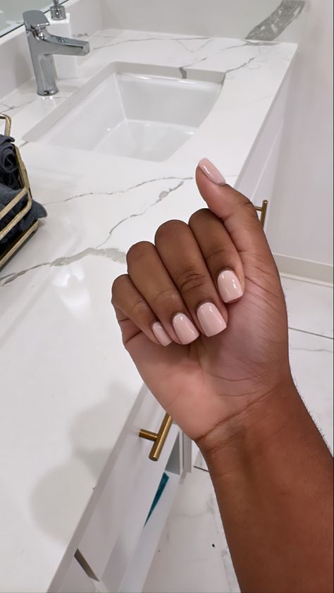 Office Nails Professional Short, Natural Nails Black Women, Short Acrylic Nails Black Women, Short Nails Black Women, Nails Black Women, Natural Nails Manicure, Minimal Nails, Studded Nails, Work Nails