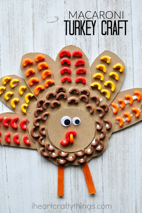 Mimic the texture of bird feathers with pasta and create this awesome elbow macaroni turkey craft. Fun Thanksgiving kids craft. Macaroni Art, Macaroni Crafts, Pasta Crafts, Fun Thanksgiving Crafts, Snail Craft, Thanksgiving Crafts Diy, November Crafts, Turkey Crafts, Thanksgiving Preschool