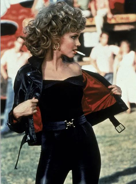 Grease Film, Sandy Grease Costume, Grease Sandy, Grease Outfits, Grease Costume, Look Disco, Sandy Grease, Grease Movie, Look 80s