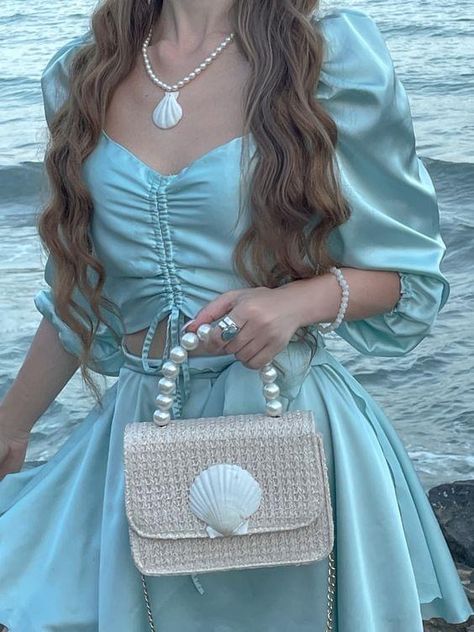 Turquoise Outfit Aesthetic, Ocean Fits, Ariel Outfit Ideas, Mermaidcore Outfit, Vanessa Ursula, Siren Energy, Diy Minatures, Mermaid Clothes, Sea Magic