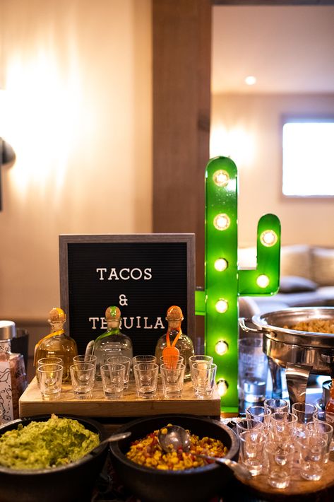 Mexican Bar Food, Tequila Station Party Ideas, Taco Tuesday Decorations Party Ideas, Chic Taco Bar, Taco About A Party Theme, Patron Party Ideas, Tacos At Wedding Receptions, Taco Man Party, Taco Wedding Reception Food Stations