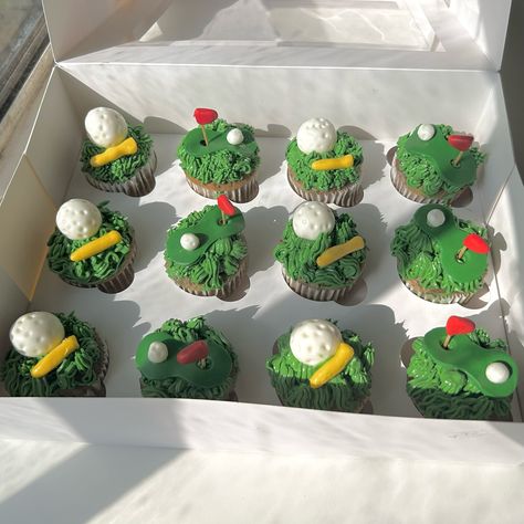 Golf theme cakepops and cupcakes⛳️🏌️ #cakepops #cupcakes #golf #danapoint #orangecounty #oc #southerncalifornia #cakepopsofinstagram #golfcakepops #golfcupcakes #cupcakedecorating #cupcakesofinstagram #cakepoptutorial Golf Themed Cupcakes, Golf Cake Pops, Golf Cupcakes, Golf Birthday Cakes, Cake Pop Tutorial, Golf Birthday Party, Golf Party, Golf Theme, Golf Birthday