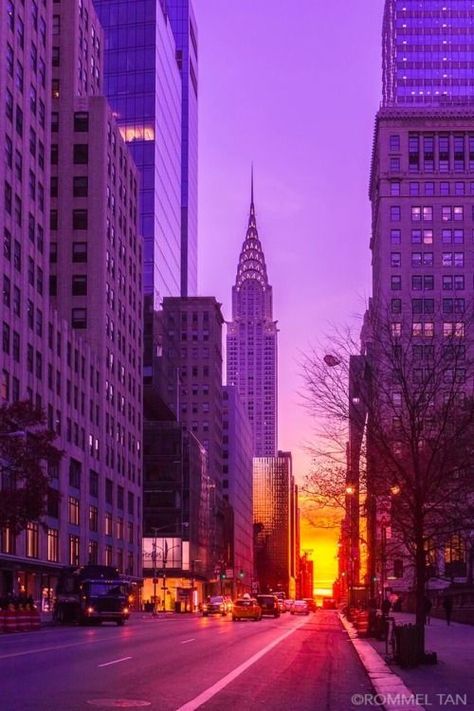 New York Wallpaper, Chrysler Building, New York Aesthetic, City Wallpaper, City Landscape, Dream City, City Street, City Photography, City Aesthetic