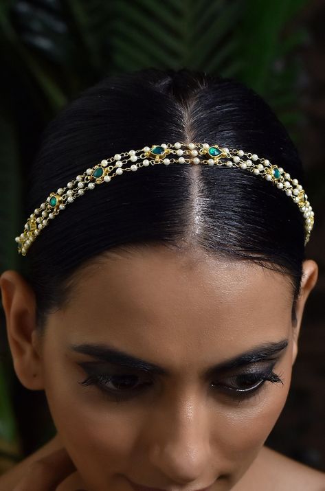 Indo Western Jewellery, Self Makeup, Diamond Necklace Wedding, Unique Headband, Mother Dearest, Stone Necklace Set, Pearl Headpiece, Traditional Indian Jewellery, Jewelry Set Design