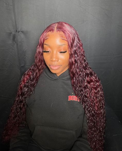 Burgundy Curly Wig Black Women, Burgundy With Pink Highlights, Colourful Wigs, Closure Styles, Weave Hair Color, Prom 2k24, Pretty Wigs, Blonde Highlights On Dark Hair, Lace Fronts