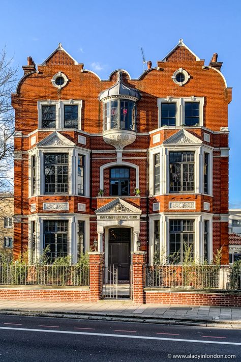 Things To See In London, Breakfast London, Brick House Exterior, Edwardian Architecture, 1960s Coat, London Brick, Townhouse Exterior, Apartments Exterior, History Queen