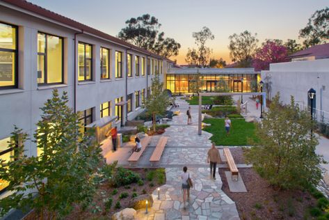 Pomona College - Millikan Laboratory and Andrew Science Hall - Education Snapshots Claremont Colleges, Claremont California, 21st Century Teaching, Pomona College, College Architecture, Campus Design, College Aesthetic, Church Building, College Campus