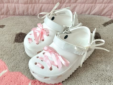 Crocs With Ribbon, Crocs Decor Ideas, Croc Aesthetic, Matching Crocs, Crocs Inspiration, Croc Jibbitz Ideas, Korean Fashion Shoes, Decorated Flip Flops, Lace Ruffle Socks