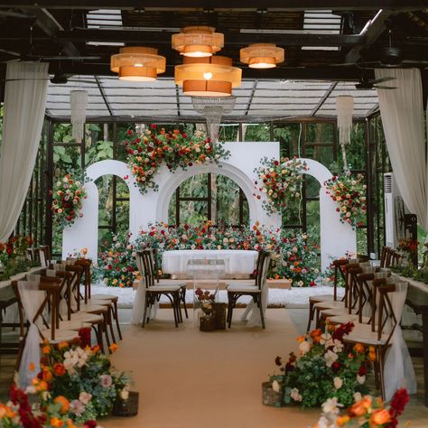 Step into an autumn wonderland at Dewan Sri Dusun's glass room. Our client's request for an autumn wedding theme brings warmth and rich hues to this enchanting setting From the wedding of Kashaf & Nadia Photo by : @karuthfilms Decor by : @riasan.my Let us turn your dreams into reality. . For rates & packages kindly fill in the form on our website . www.rumahdusun.com.my or kindly click the link on our bio to book a consult with us. . #rumahdusun #rumahdusunbride #glasshousekelantan #glas... Glass Backdrop Wedding, Autumn Wedding Theme, Spring Reception, Nikkah Decor, Ballroom Decor, Wedding Ballroom, Turn Your Dreams Into Reality, Wedding Concept, Modest Bridal