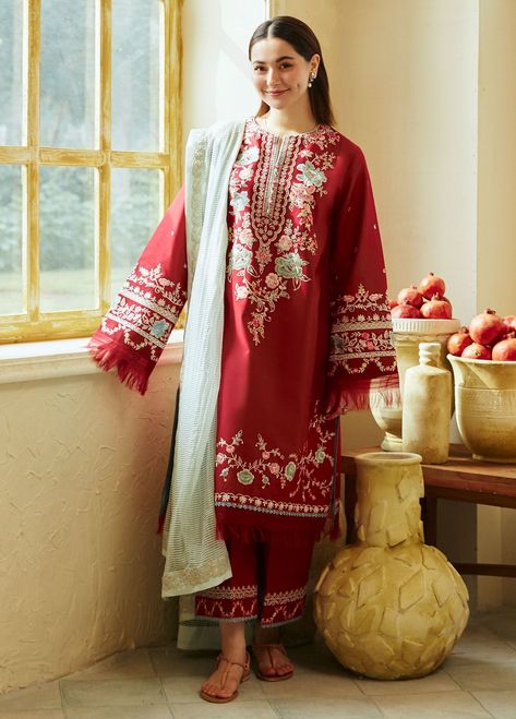 Coco by Zara Shahjahan Embroidered Lawn Suits Unstitched 3 Piece CZS24L D-7A Janaan - Summer Collection Zara Shahjahan, Organza Shirt, Pakistani Dresses Casual, Pakistani Fashion Party Wear, Chiffon Collection, Luxury Wear, Simple Pakistani Dresses, Lawn Suits, Organza Dupatta