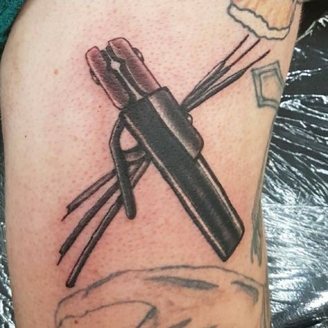 Tattoo uploaded by John Songer • Stick welding rig and welding rods thx for looking #realistic #blackandgrey #blackandgreytattoo Tig Welding Tattoo, Welder Tattoo, Welding Tattoo, Stick Welding, Welding Hoods, Welding Rig, Welding Torch, Welding Process, Welding Rods