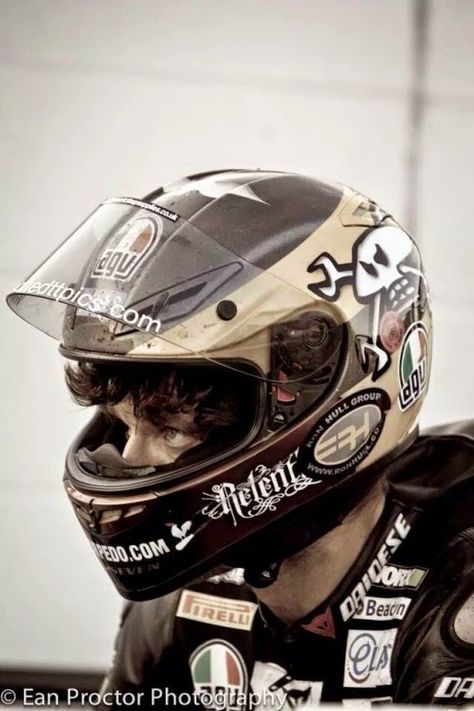 Mercenary: Guy Martin #GuyMartin #Mercenary #MercenaryGarage Custom Helmet Paint, Motorcycle Workshop, Guy Martin, Stunt Bike, Motorcycle Racers, Helmet Paint, Custom Helmets, Bobber Chopper, Biker Life