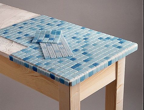 Mosaic Furniture Ideas, Table Craft Ideas, Diy Mirror Wall Decor, Mosaic Tile Table, Decor Inspiration Diy, Mosaic Furniture, Concrete Countertops Outdoor, Diy Kitchen Table, Tile Table