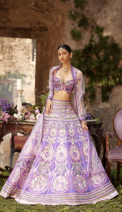 Violet Lehenga, Lakme Fashion Week 2016, Trendy Outfits Indian, Outfits Indian, Fashion Week 2018, Fashion Week 2016, Bridal Lehengas, Traditional Indian Outfits, Lakme Fashion Week