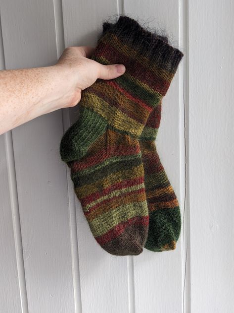 Handknit socks from secondhand yarn — CRAFT & THRIFT Hand Knitted Yarn Socks Casual Style, Handmade Yarn Socks For Winter, Hand Knitted Fitted Casual Socks, Cozy Hand-knitted Yarn Socks, Handknit Socks, One Size Hand-knitted Winter Socks, Vintage Socks, Weaving For Kids, Yarn Craft