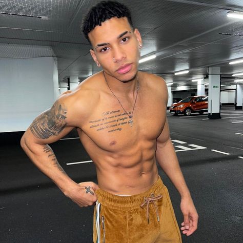 Louis Russell Tattoo, Louis Russell, Chest Tattoo Men Ideas, Gentleman Tattoo, Tatted Guys, Black Men Tattoos, Guys Grooming, Men's Small Tattoo, Light Skin Men