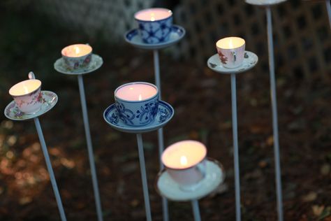 teacup garden at night Repurpose Tea Cups, Teacup Garden Ideas, Tea Cup Garden Ideas, Teacup Upcycle, Tea Garden Ideas, Teapot Garden, Night Kitchen, Cup And Saucer Crafts, Garden At Night