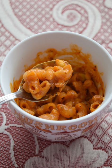 Mug Pasta Recipes, Easy Microwave Pasta Recipes, Pasta In A Mug Microwave, Pasta Mug Recipes, Microwave Pasta Recipes, Mug Pasta Microwave Recipes, Pasta In The Microwave, Mug Pasta, Healthy Microwave Meals