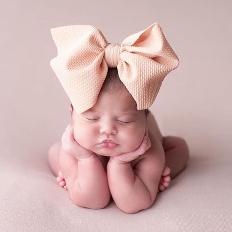 The perfect baby and the perfect bow! Thank you for including us in your precious memories @nayeli.tirado she’s beautiful! . Visit us at… Newborn Bows Headband, Baby Yoga Poses, Newborn Hair Bows, Pregnancy Ideas, Baby Yoga, Newborn Bows, Perfect Bow, Baby Bow Headband