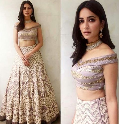 Brocade Blouse Designs, Sleeveless Blouse Designs, Kriti Kharbanda, Pattu Saree Blouse Designs, Wedding Lehenga Designs, Lehenga Designs Simple, Lehenga Blouse Designs, Wedding Blouse Designs, Elegant Blouse Designs