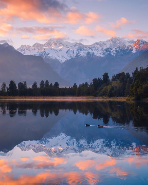 Scenery Reference, New Zealand Lakes, Reflection Pictures, New Zealand Trip, Beautiful New Zealand, New Zealand Landscape, Travel New Zealand, Oceania Travel, Dream Vacations Destinations