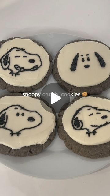 alissa on Instagram: "never tried a crumbl cookie so i made one<3 (snoopy almond vanilla frosted black sesame crumbl cookie copycat🍪)

#snoopy #aestheticbaking #crumblcookies #cookies" Snoopy Christmas Cookies, Snoopy Cupcakes, Crumbl Cookie Copycat, Snoopy Cookies, Xmas Baking, Halloween Sugar Cookies, Xmas 2024, Black Sesame, Snoopy Christmas