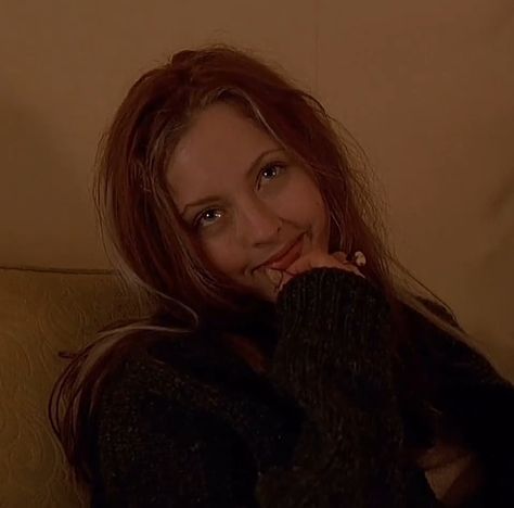 katharine isabelle ginger snaps 00s 2000 grunge fairy witch wolf teenage Katherine Isabelle, Ginger Fitzgerald, Ginger Snaps Movie, Katharine Isabelle, 2000s Grunge, Ginger Snaps, Woman Crush, Mean Girls, Aesthetic Photo