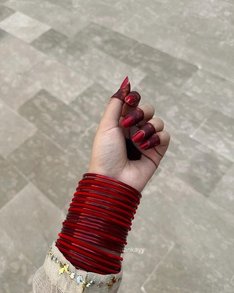 Channeling my inner desi girl🪄🤍🪔🌙 🏷️ Eid-Eid Mubarak-Pakistan- fashion-aesthetic-desi-chooriyan-blogger-henna-makeup- #eidmubarak #eid #desi #aesthetic #ａｅｓｔｈｅｔｉｃ #chooriyan #bangles #kolhapuri #makeup #pink #henna #eidhenna #eid2024 #eidulfitr #eidedition #desi #culture #traditional #traditionalwear #pinkmakeup #red #chocolate #pinterest Desi Eid Aesthetic, Red Bangles Aesthetic, Eid Bangles, Chooriyan Bangles, Pakistani Bangles Aesthetic, Pink Henna, Festive Red Bollywood Bangle, Henna Makeup, Eid Henna