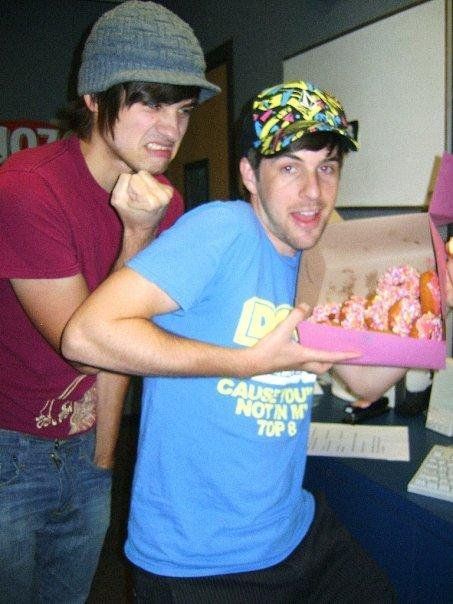 Old Smosh, Smosh Anthony, Jd And Veronica, Smosh Games, Courtney Miller, Anthony Padilla, 2000s Nostalgia, Lgbt Love, Smosh