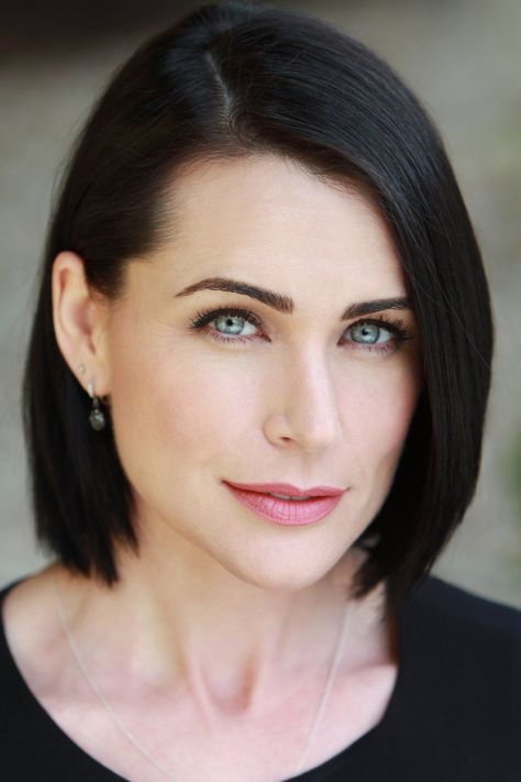 Rena Sofer Rena Sofer, Black Bob, Jennifer Connelly, Girl Celebrities, Bold And The Beautiful, Gorgeous Eyes, Beauty Icons, Alexa Chung, Dakota Johnson