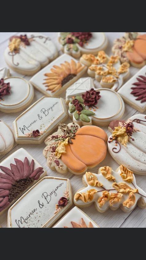 Fall Wedding Sugar Cookies, Fall Bridal Shower Cookies, Fall Wedding Cookies, Fall Cookies Decorated, Seasonal Cookies, Wedding Cookies Decorated, Autumn Cookies, Fall Decorated Cookies, Italian Wedding Cookies