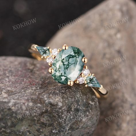 Wedding Moss Agate Ring Jewelry, Luxury Moss Agate Wedding Ring, Vintage Kite Cut Green Moss Agate Ring, Luxury Moss Agate Engagement Jewelry, Luxury Nature-inspired Rings With Moss Agate, Green Engagement Rings, Agate Wedding Ring, Gold Ring Unique, 14k Gold Wedding Ring